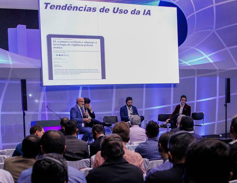 Futurecom, future gov