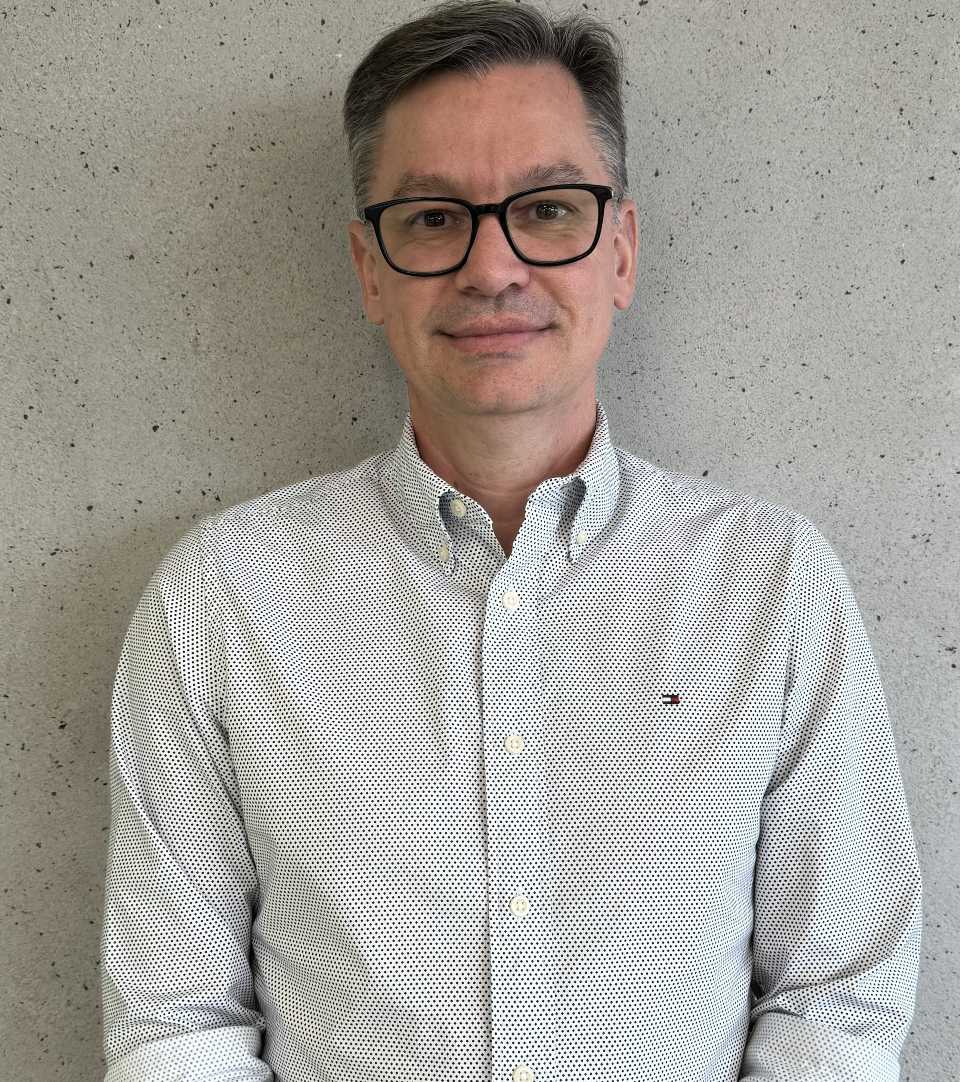 Marcio Facco, Delfia