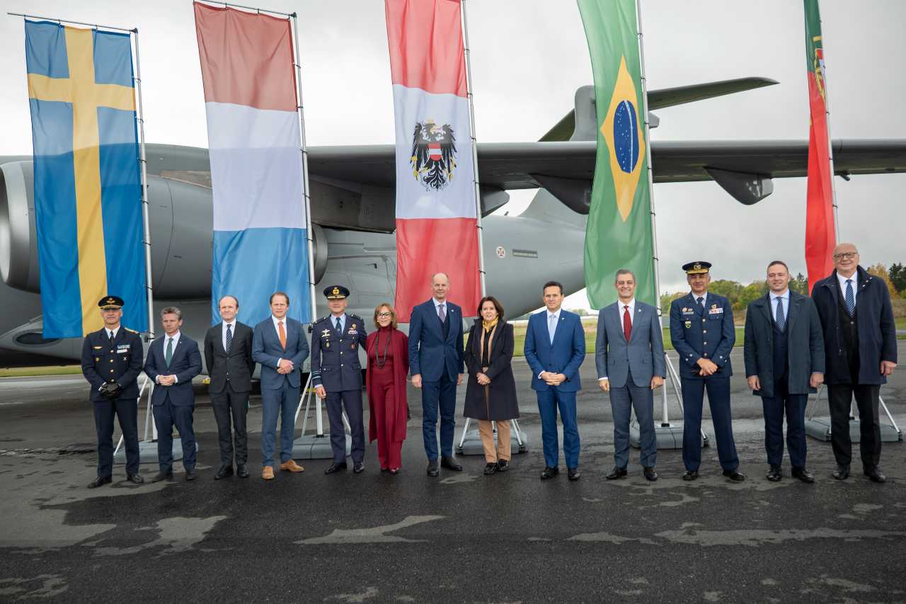 Suécia, Embraer, C-390