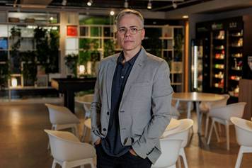 Black Friday, Delfia