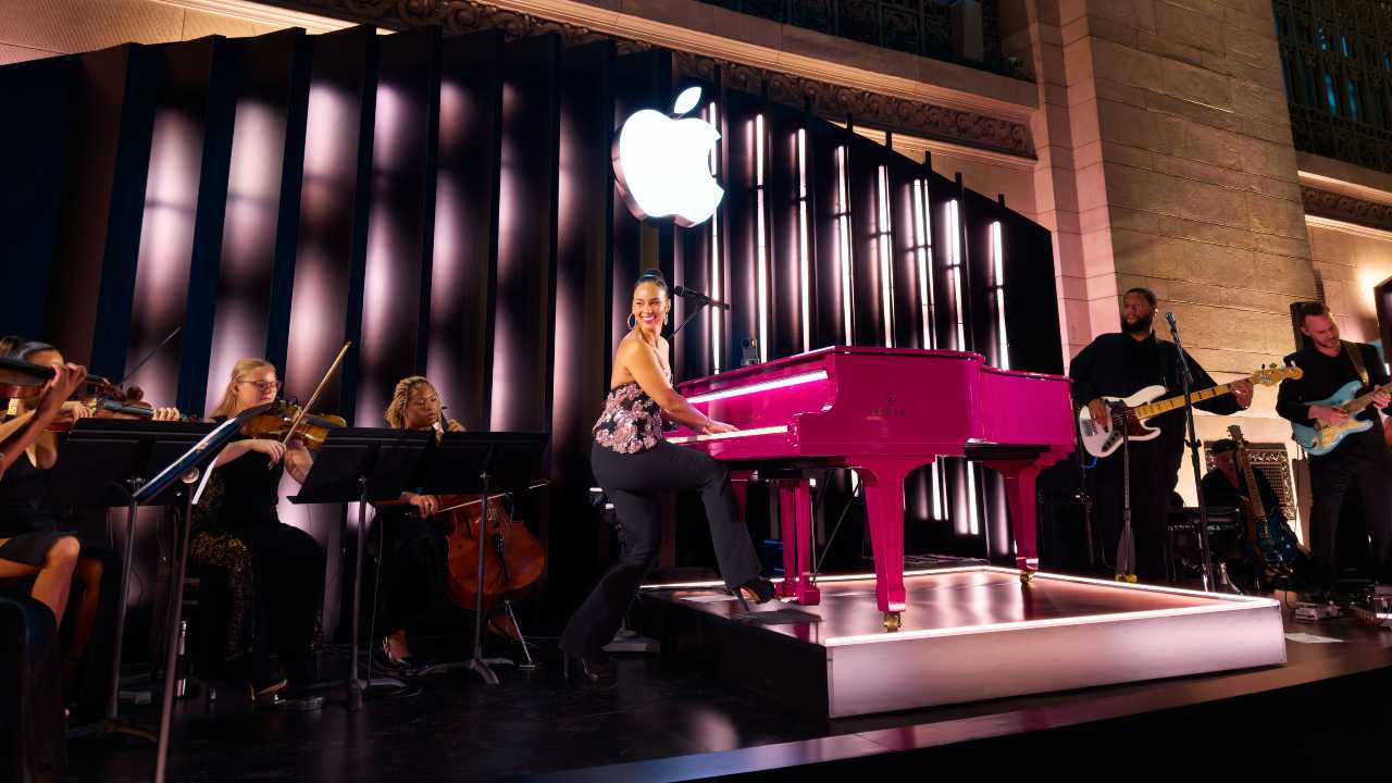 Alicia Keys, Apple, 50 anos